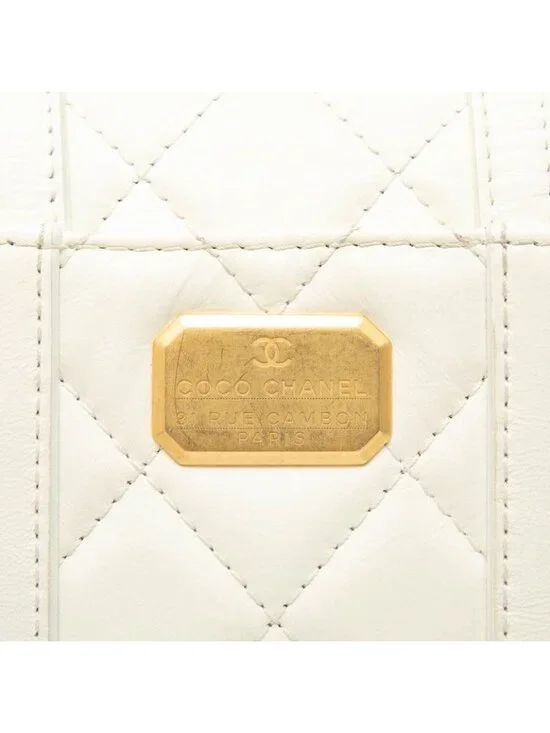 Chanel CC Logo Quilted Chain Shoulder Bag 2-Way White - Picture 6 of 7